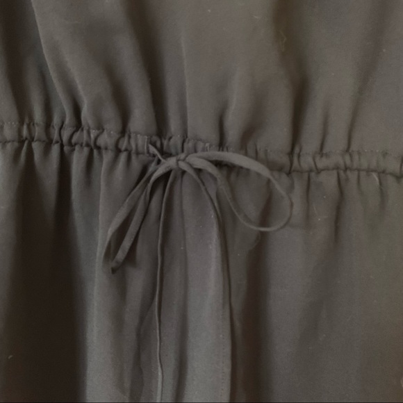 Aritzia Babaton Black V-neck Warren Cami - Picture 4 of 10